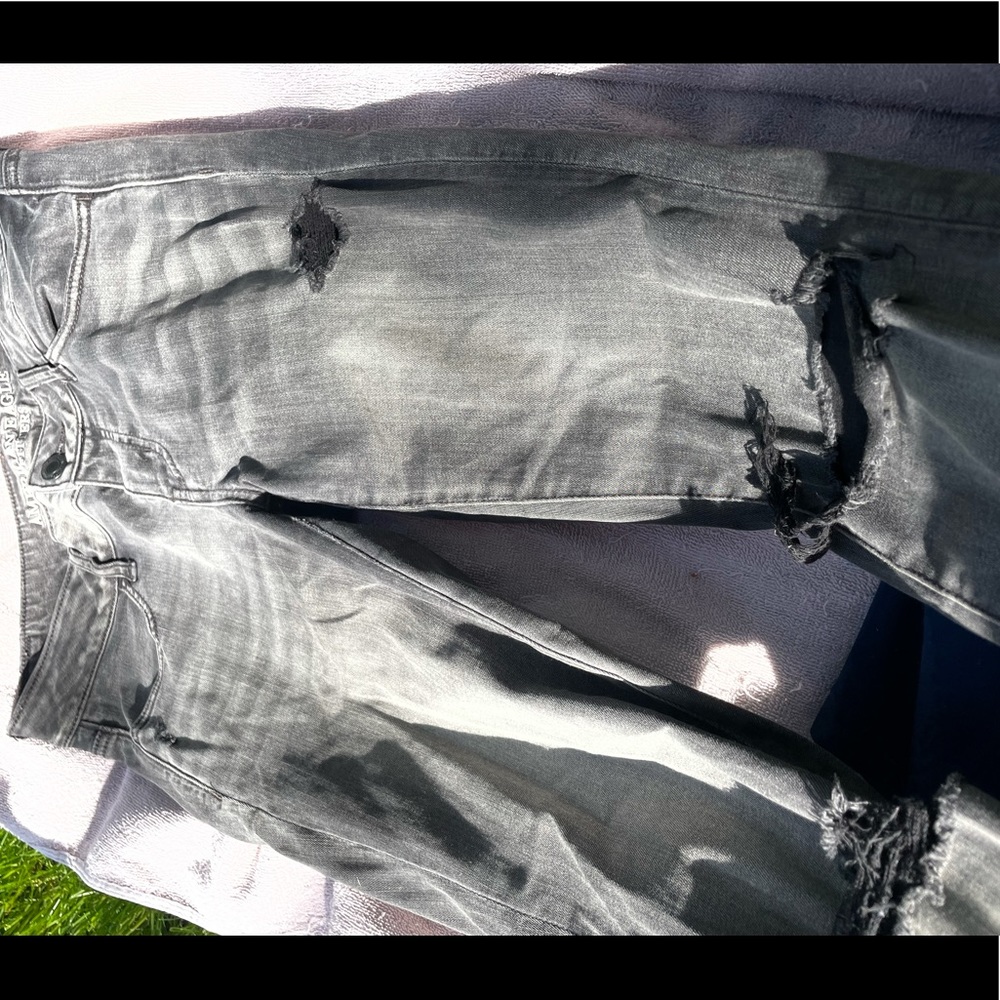 American Eagle Black ripped skinny jeans